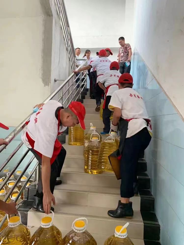 重慶工商職業(yè)學院陜西大豆油2.jpg